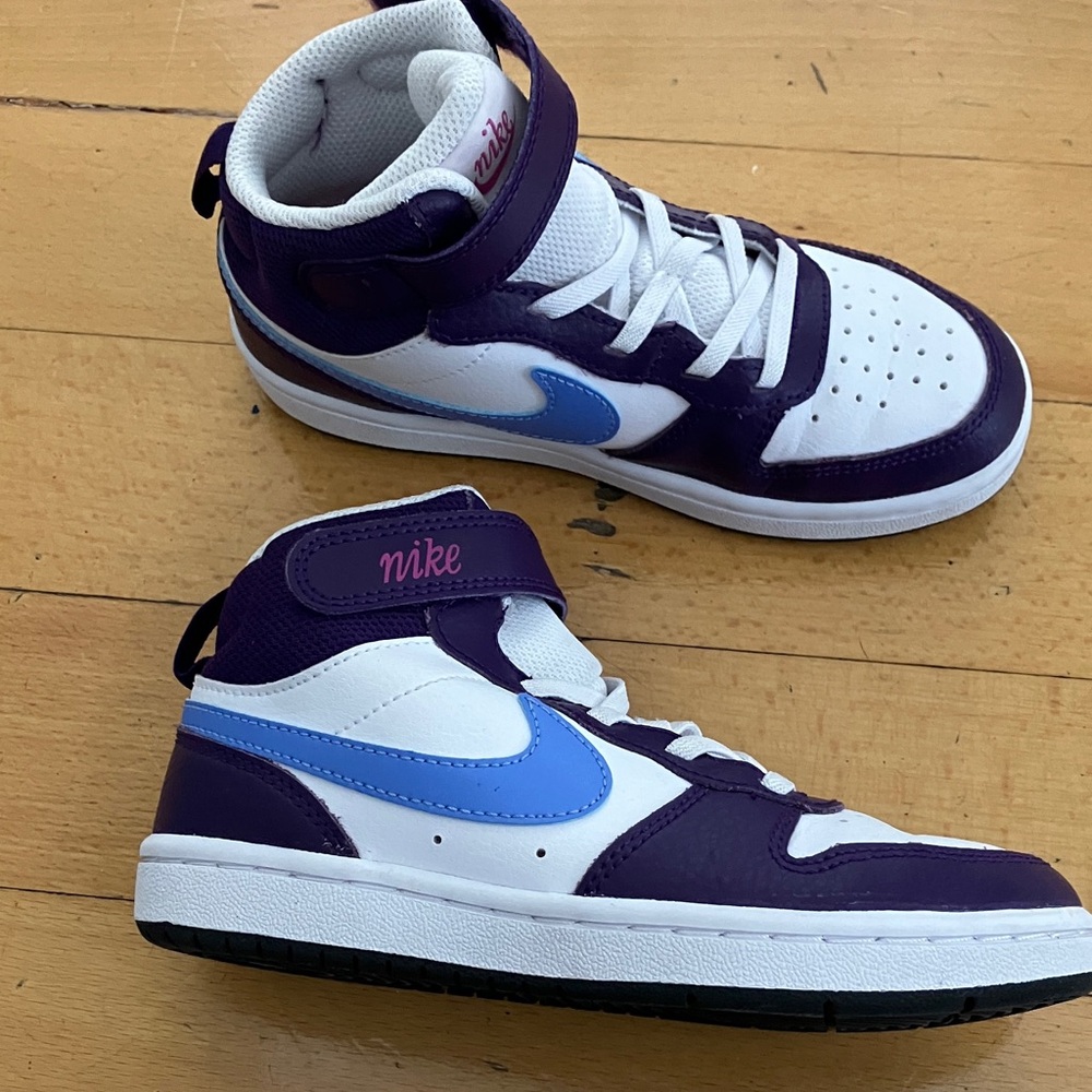 Nike Kids High-Top Sneakers in Purple and Blue